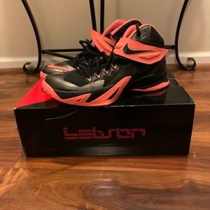 Nike Zoom Soldier VIII